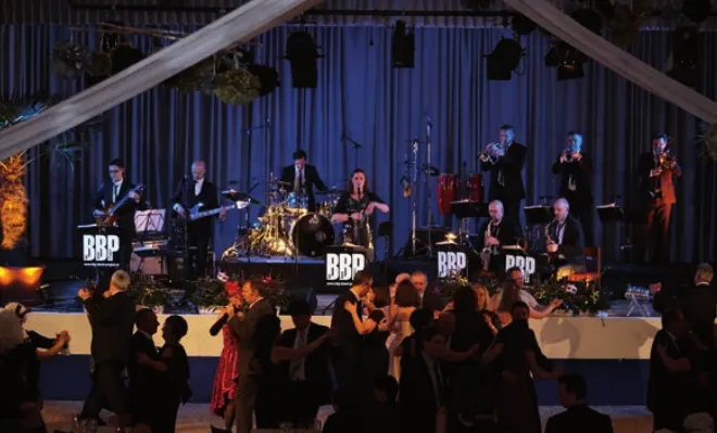 Big Band Project spielt zum Tanz