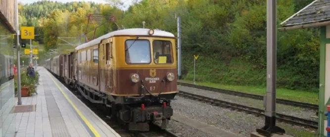 Der Ötscherbär auf der Mariazellerbahn