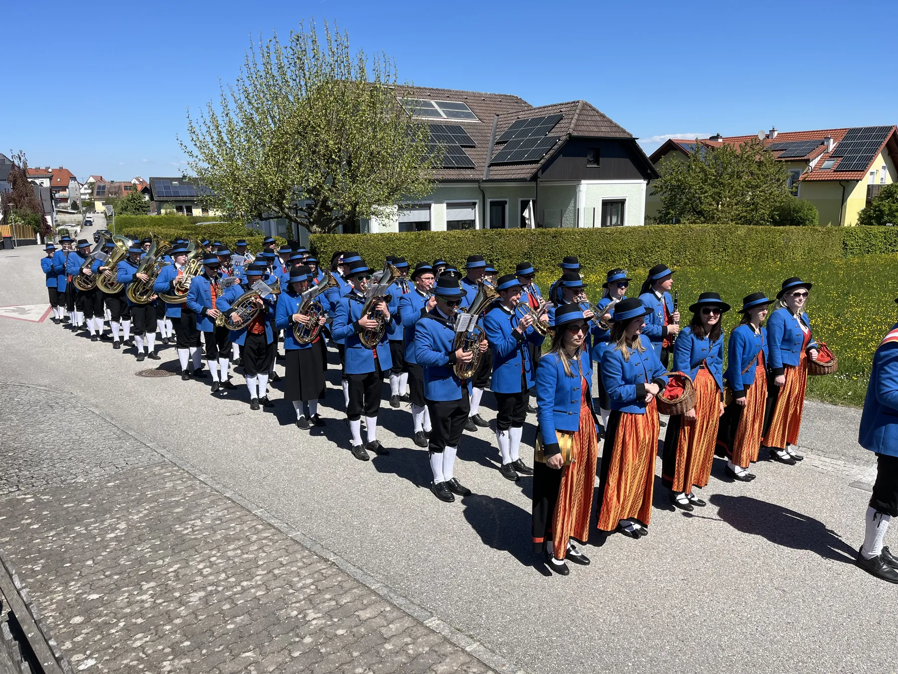 Die ganze Kapelle in einer Reihe